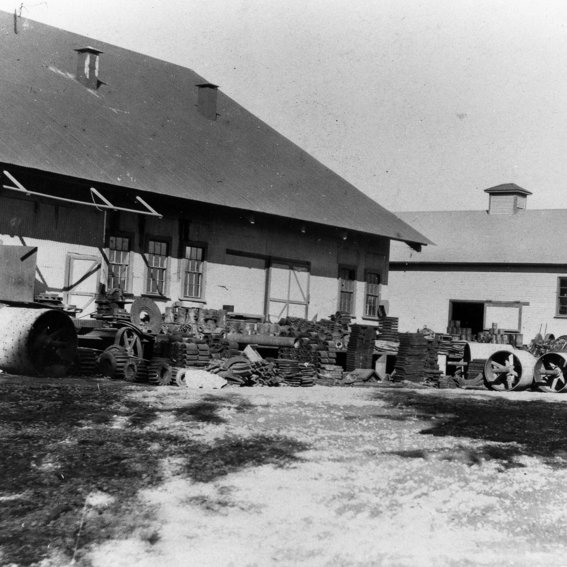 Natoma Machine Shop, ca 1920.