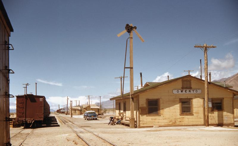 Owenyo-Looking-N-1956