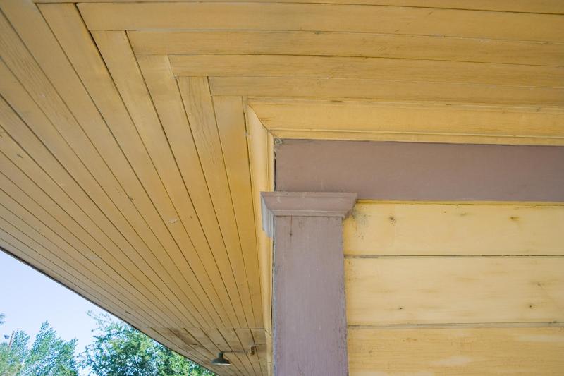 lp-depot-eave-detail