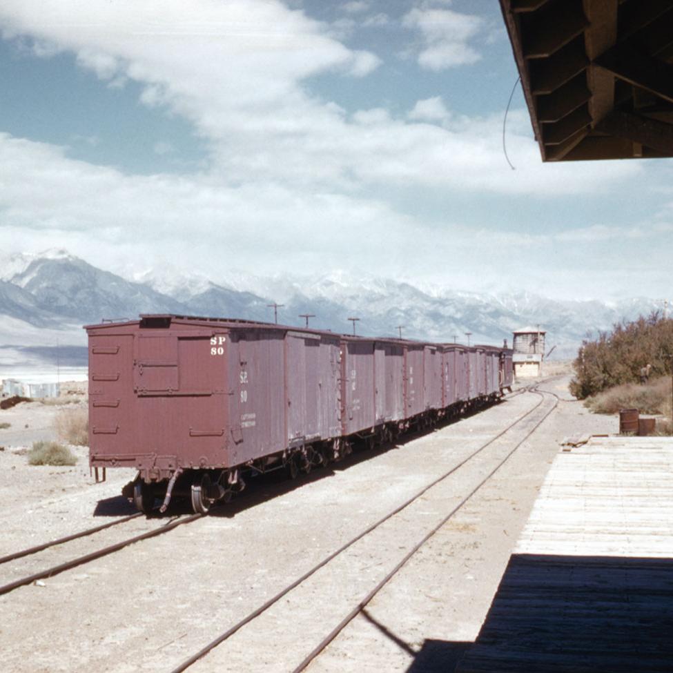 Cut-of-cars-at-Keeler