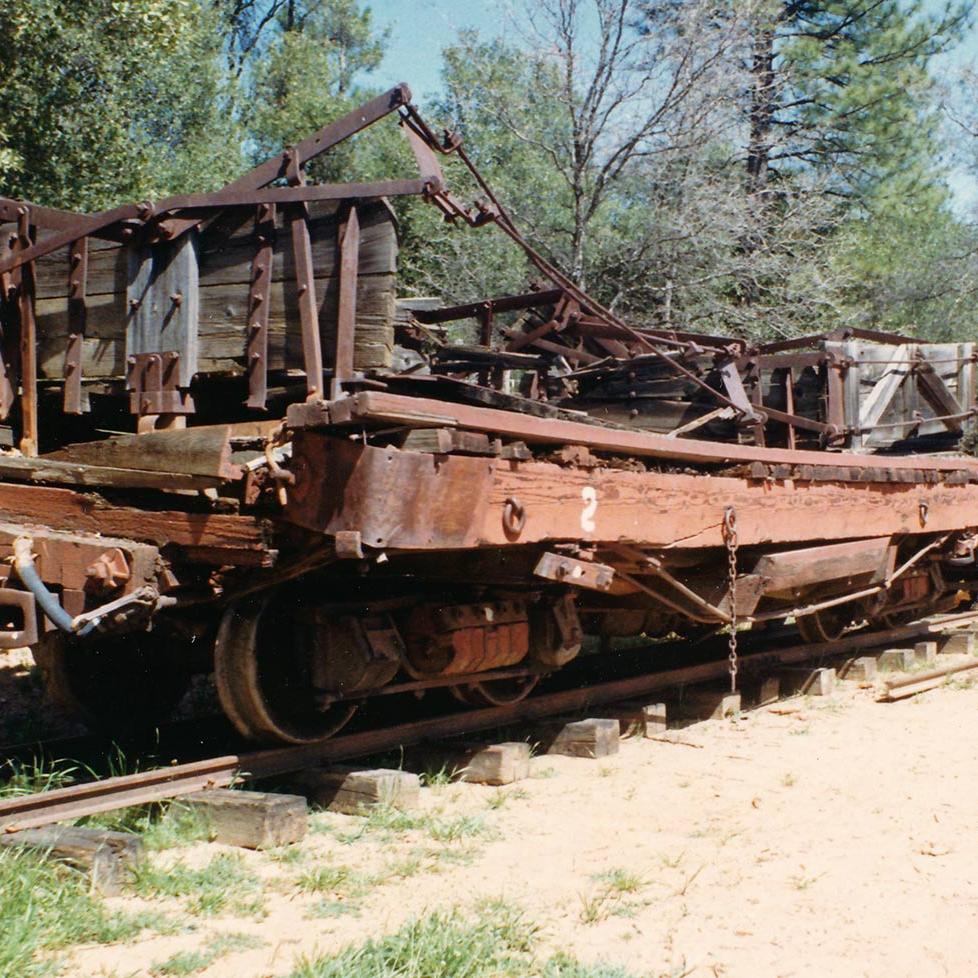 HE-Flat-2-End-1988