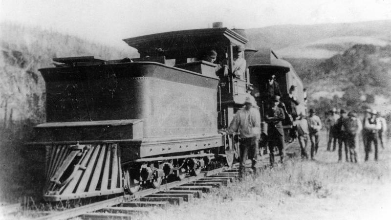 CN-1-with-train-posed