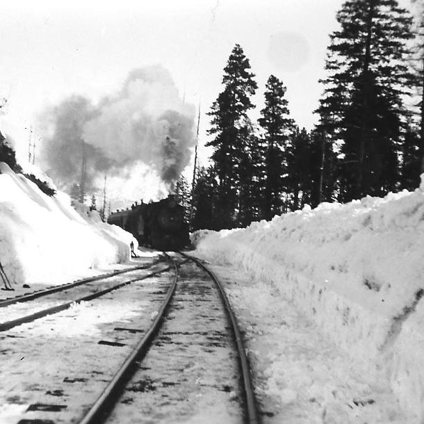 SVRy-Eng-19-at-Larch-with-Passenger-Train-Large-Scan-Moorehead-Col