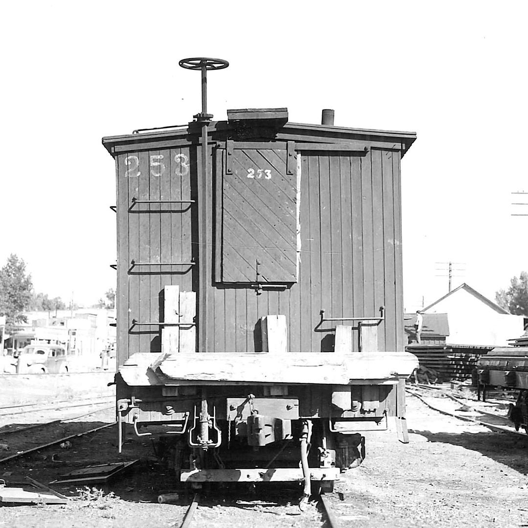 Boxcar #253 at Battle Mountain, end view.