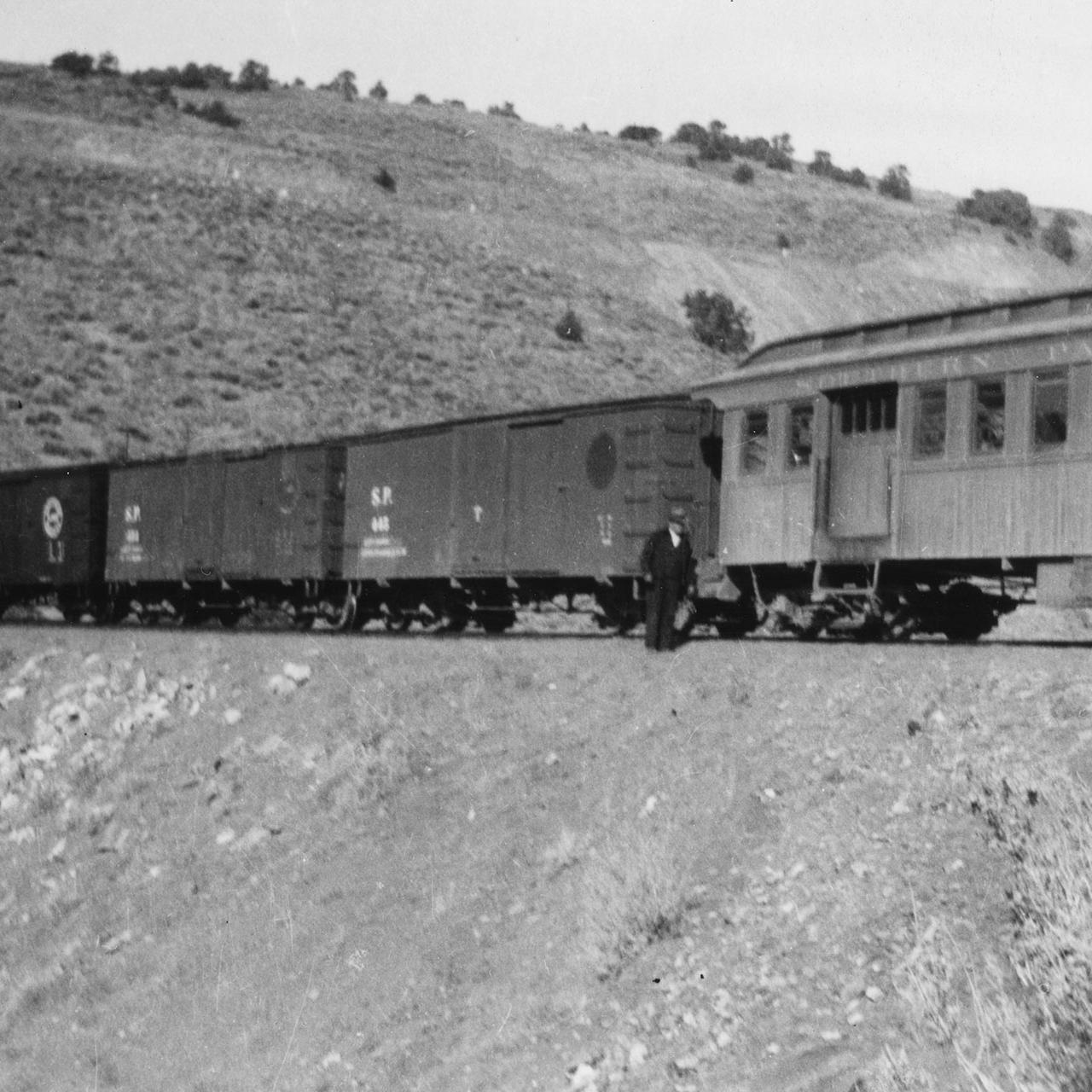 train-on-mt-montgomery-combine-8-on-end-1937