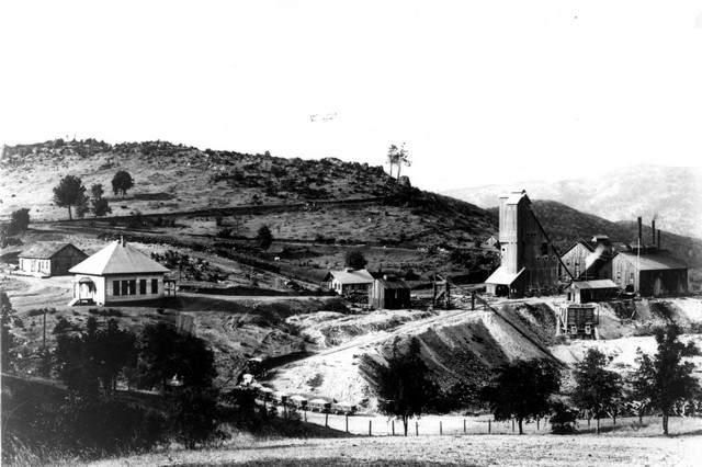 Mary Harrison Mine ca. 1898.