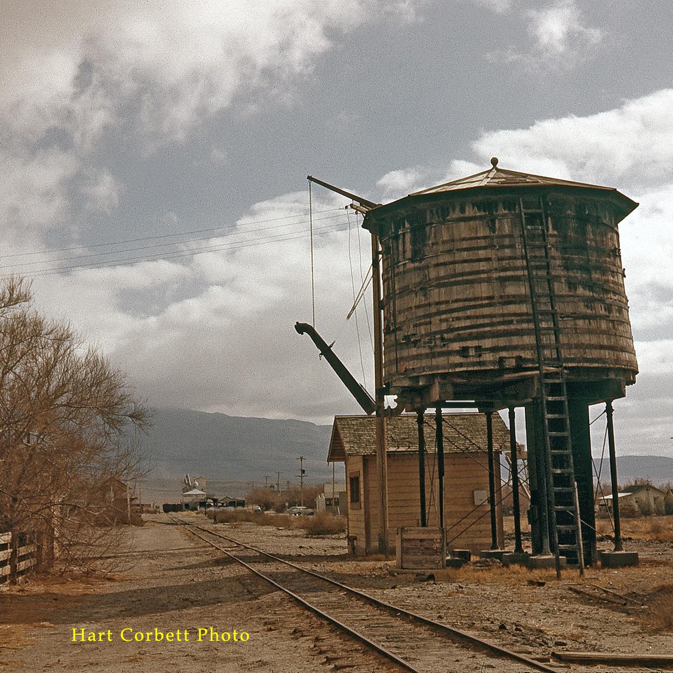 Keeler Water Tank (View-South).