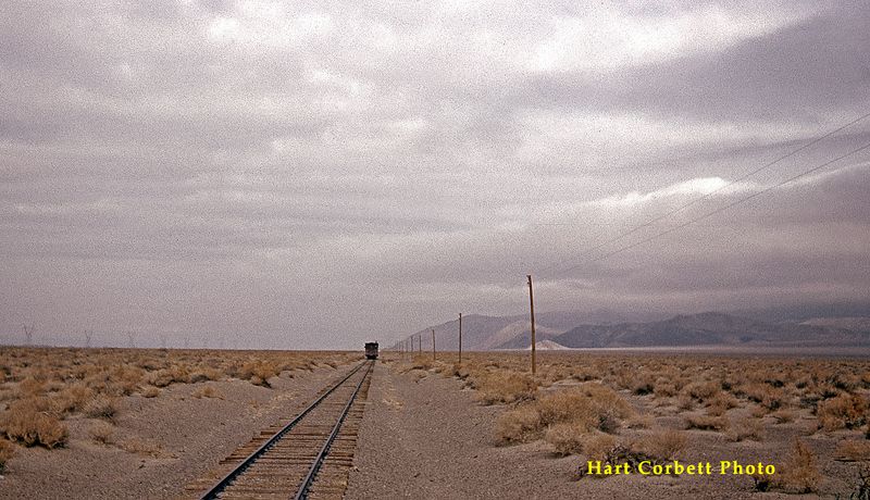 File:59-39-Train-Vanishing-North -Kearsage-V 2.jpeg