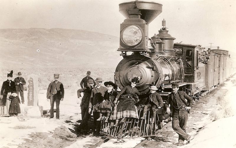 File:Cc-6-stateline-dennis-burke-coll.jpeg