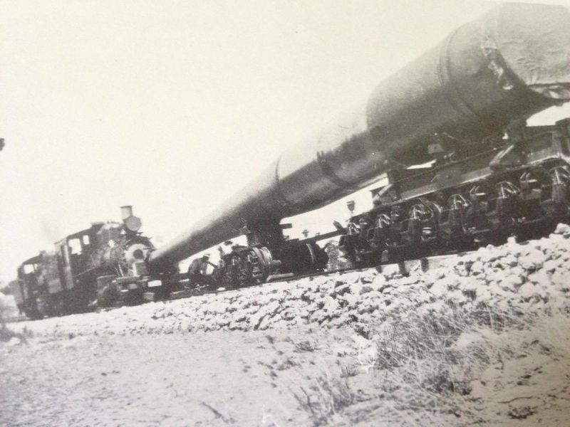 File:OR amp L 88 and 85 pushing a gun.jpeg